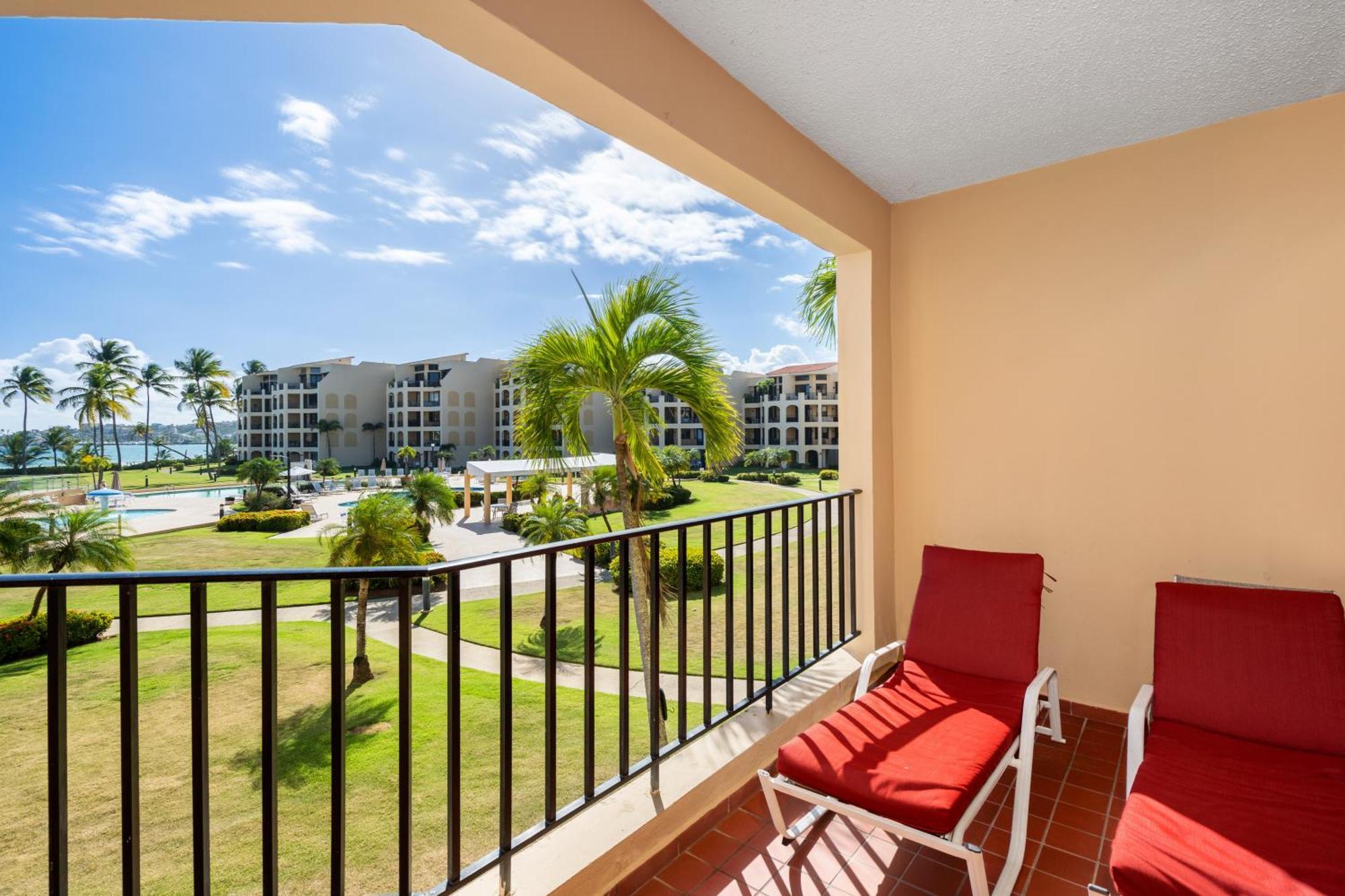 Beach Access + 3 Pools + Ocean Views - 2Br In Palmas - Sleeps 7 Apartment Humacao Bagian luar foto