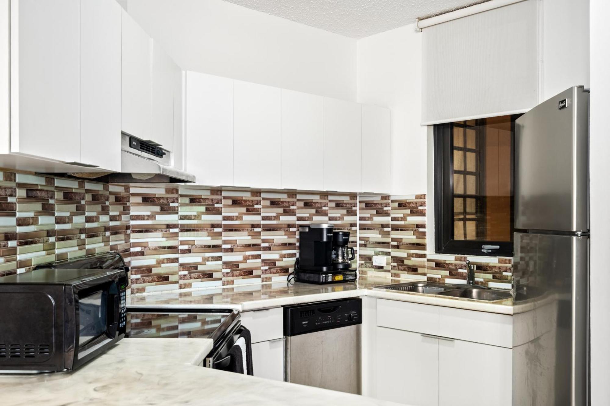Beach Access + 3 Pools + Ocean Views - 2Br In Palmas - Sleeps 7 Apartment Humacao Bagian luar foto